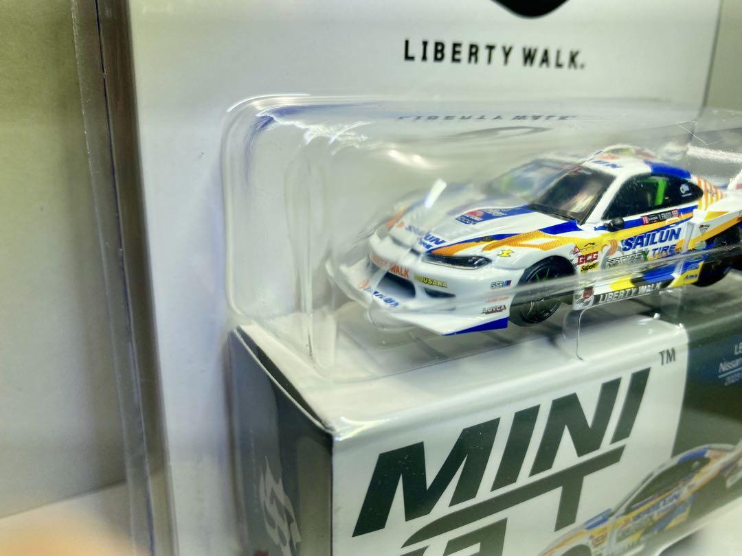 MINIGT シルビア S15 #555 LBWK Formula Drift③