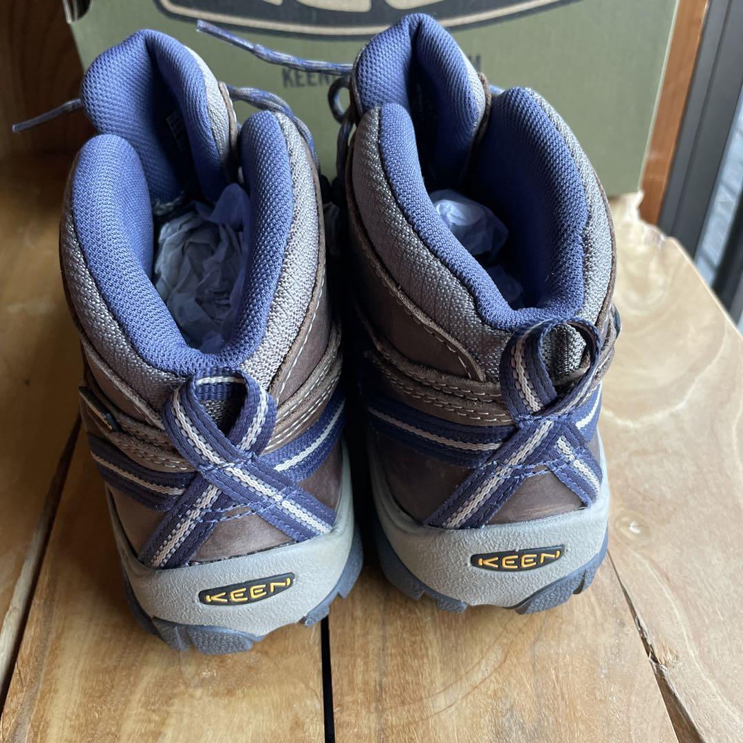 未使用？　keen トレッキングシューズ