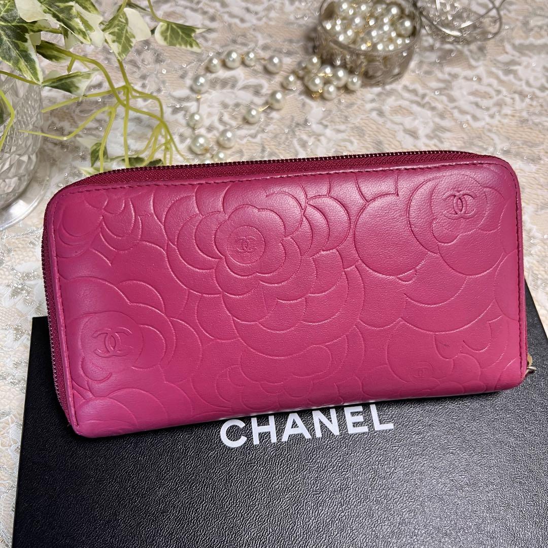 極美品☆CHANEL カメリア型押し ラウンドファスナー長財布☆正規品