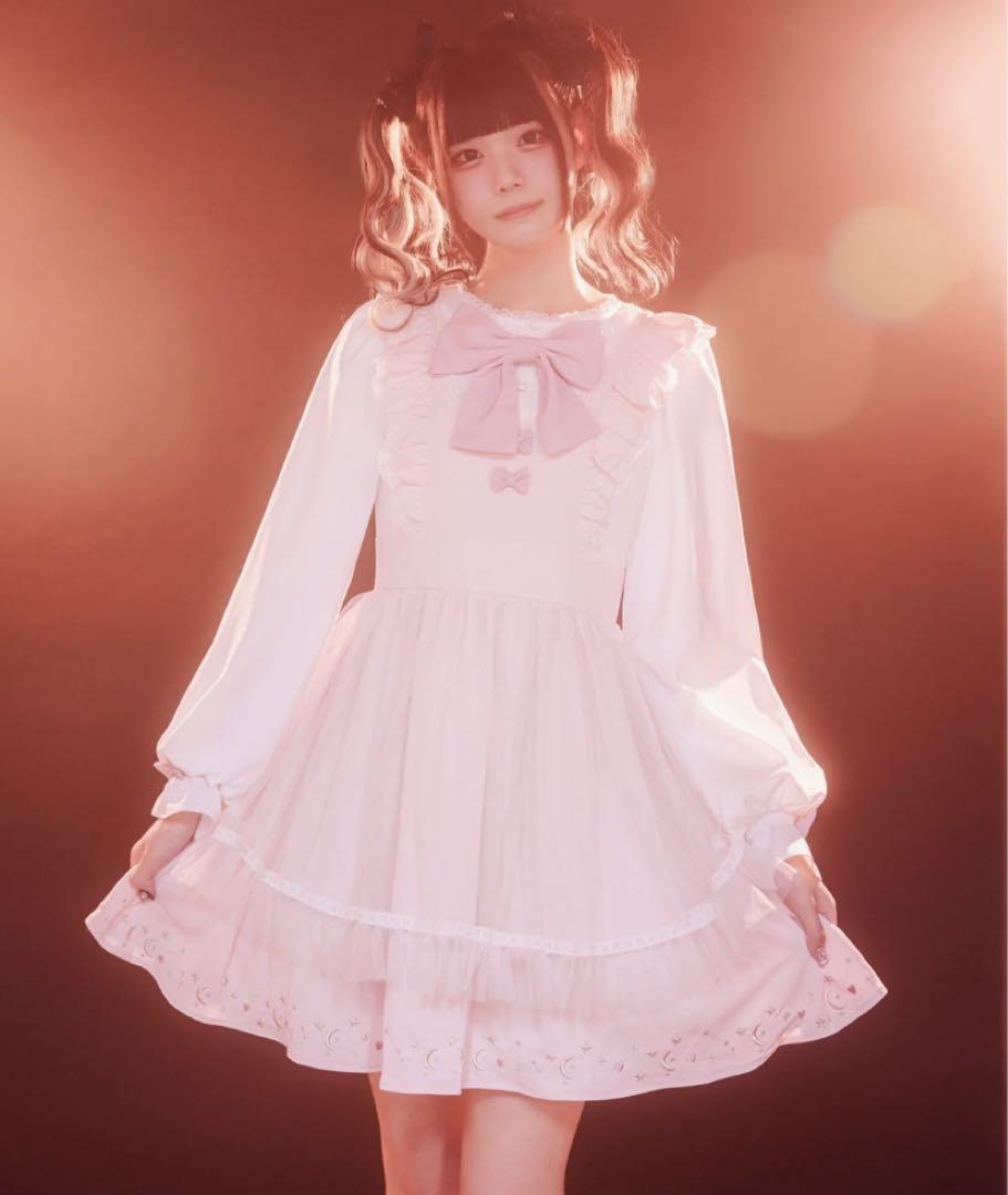 ゐななコラボ My only magical girl ワンピース Dearis ひざ丈 ゐななコラボ My only magical girl ワンピース Dearis ひざ丈