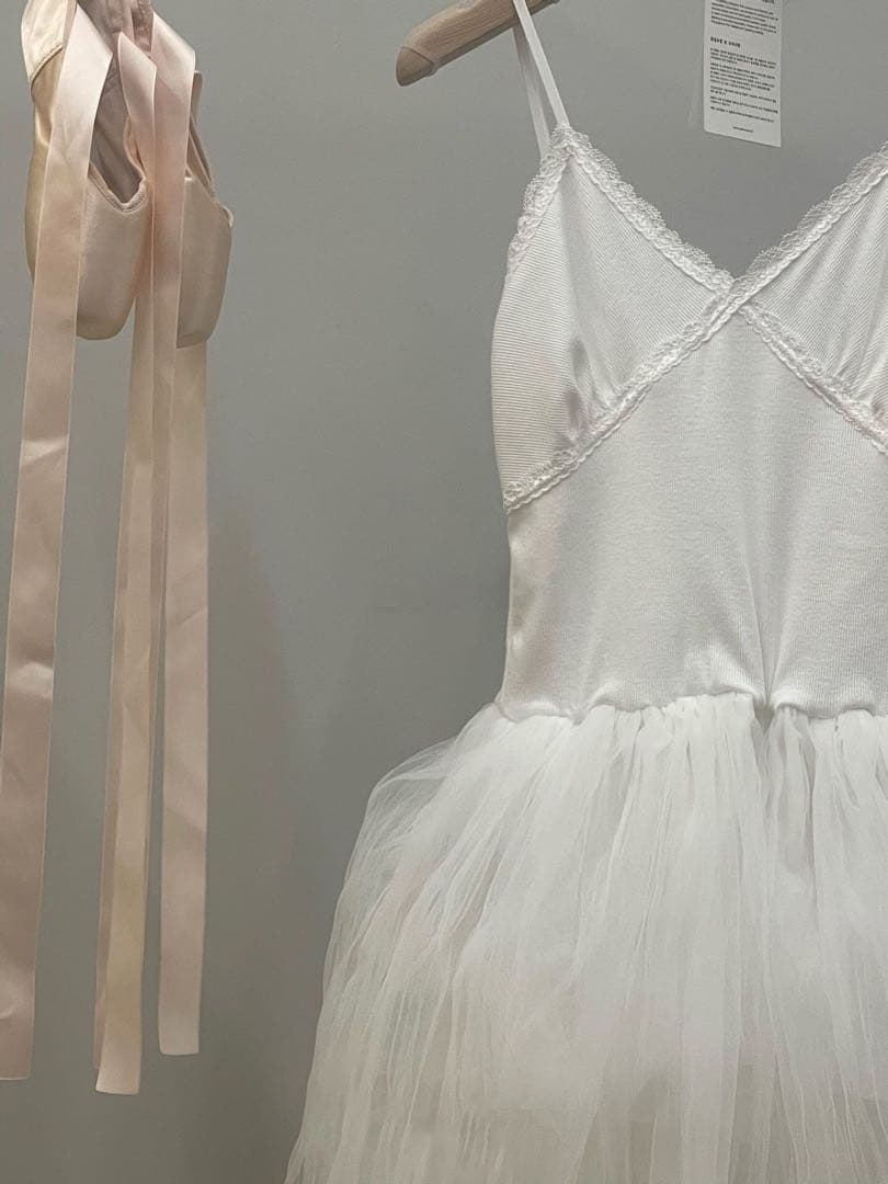 the plan ホワイト　ロングワンピース　キャミワンピース