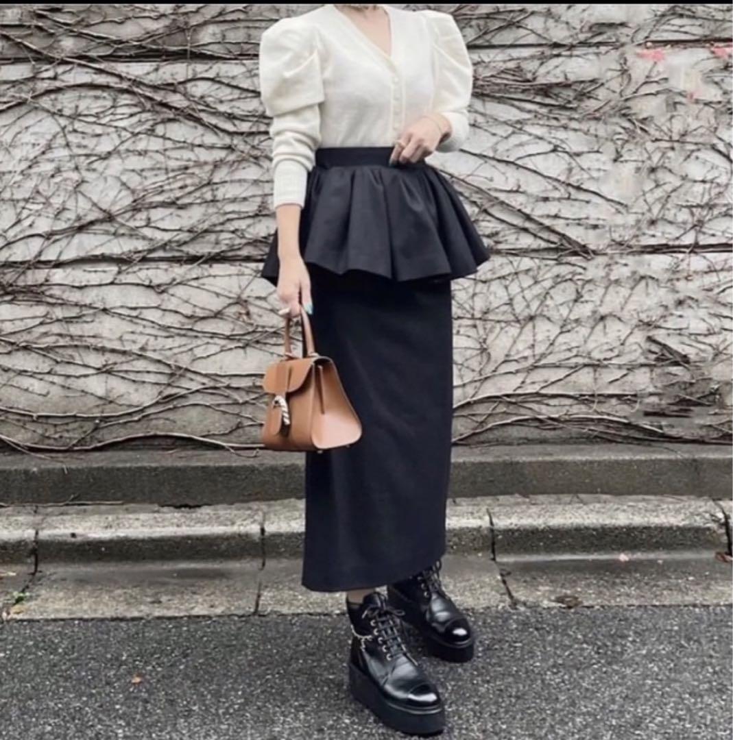 cygne シーニュ ハートボタンカーデLaure¥32,500
