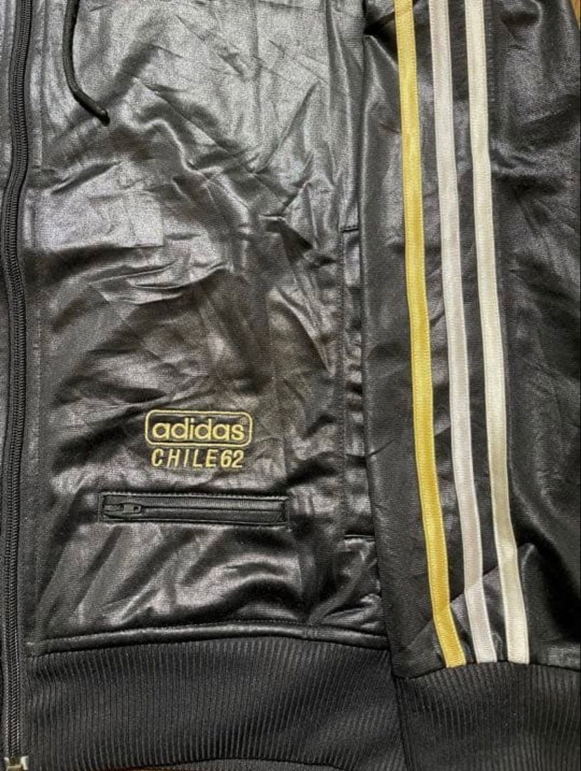 adidas フード付コーティングジャージ chile62 黒×金 adidas フード付コーティングジャージ chile62 黒×金