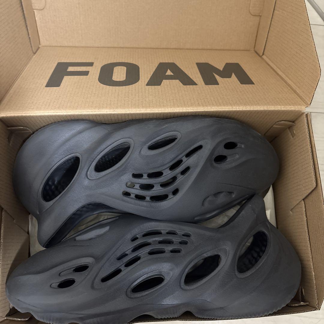 adidas YEEZY Foam Runner \