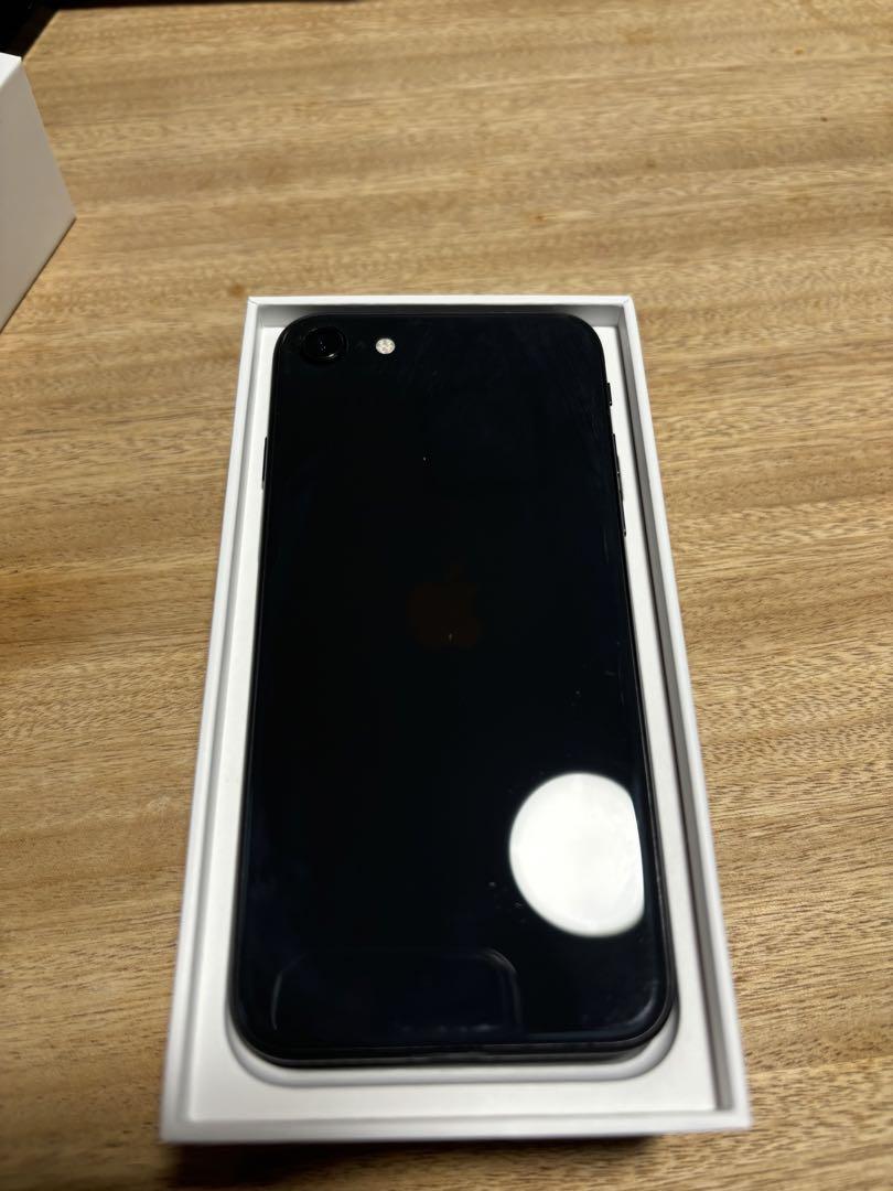 Apple iPhone SE 第2世代 ブラック 本体 iPhone SE (第2世代)｜価格比較・最新情報 - 価格.com