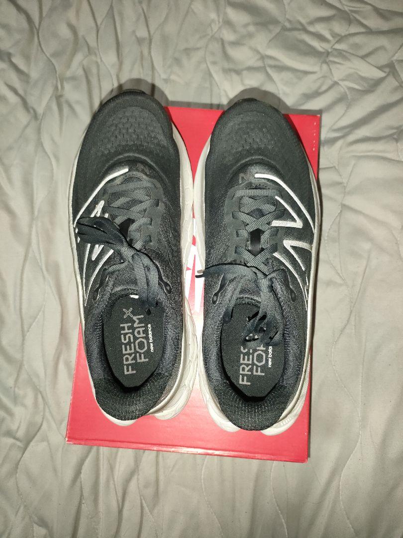 New Balance Fresh Foam X MORE v4 黒