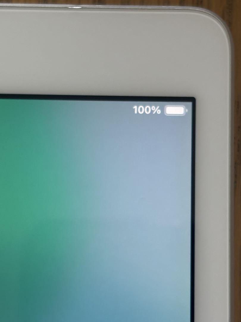 Apple iPad 第7世代　シルバー 本体