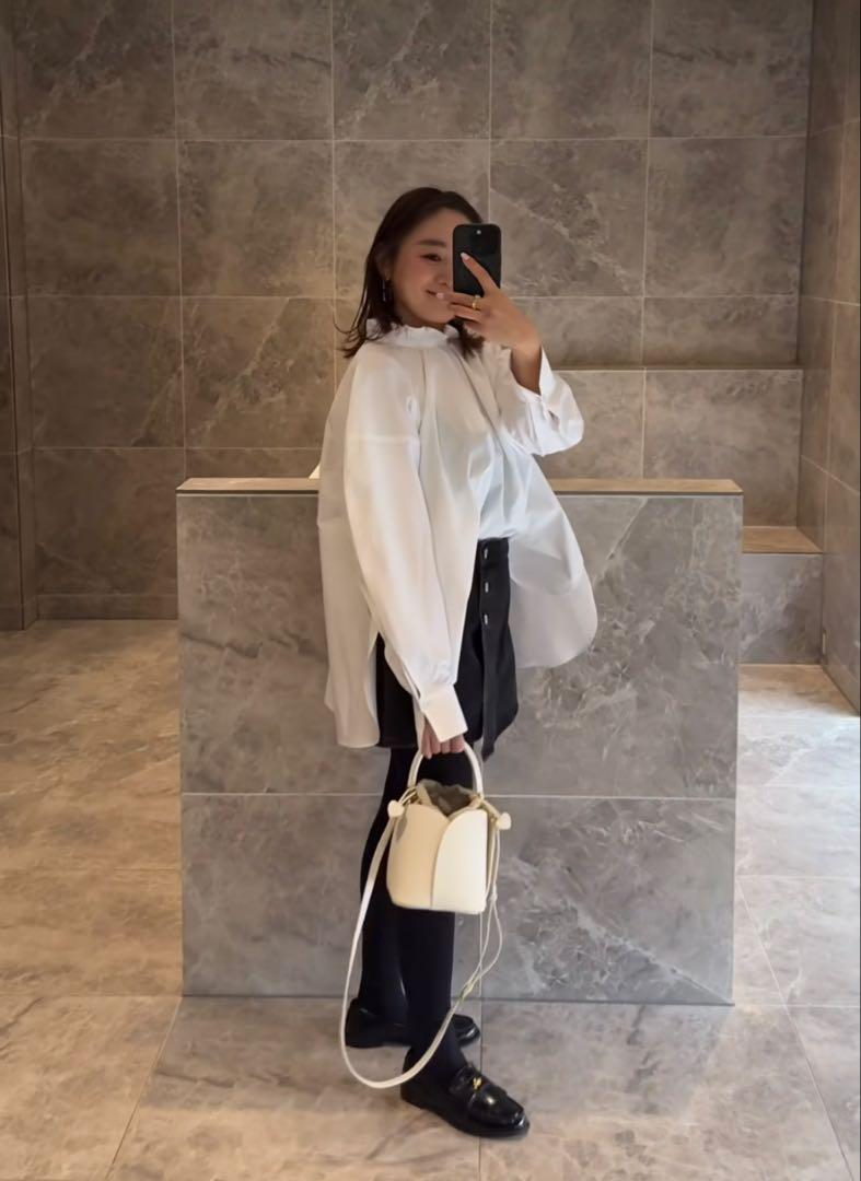 タグ付き新品　Liten Sucre Frill Blouse ホワイト