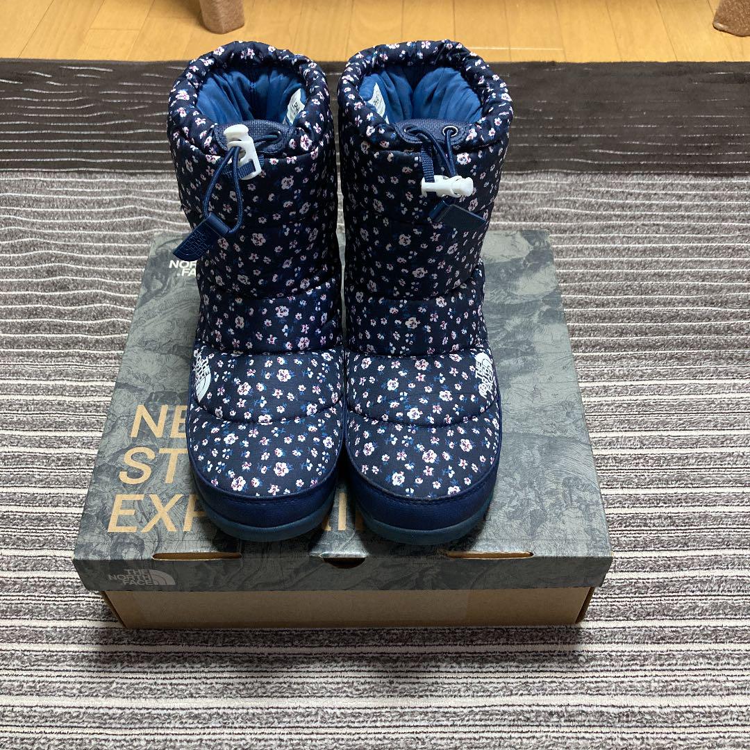 ザ ノースフェイス THE NORTH FACE 花柄 ネイビー スノーブーツ