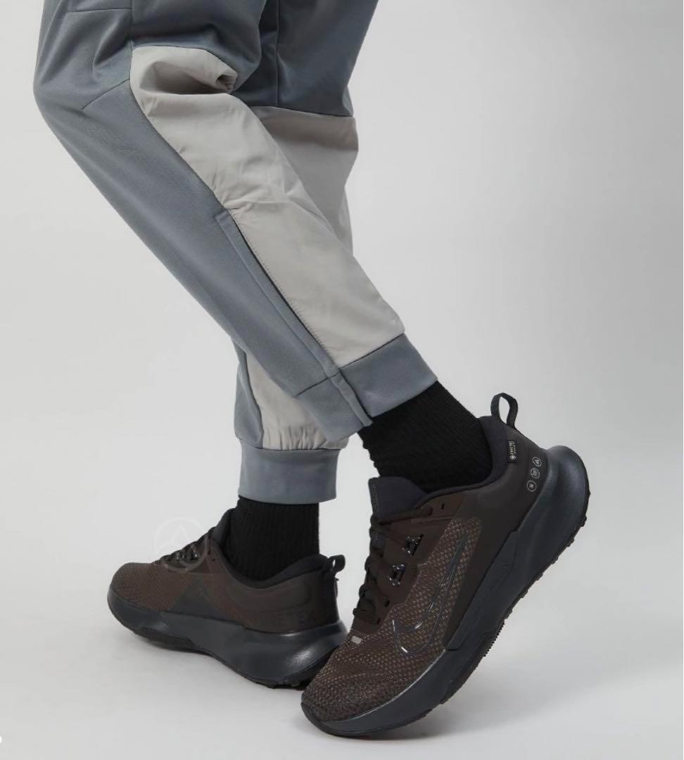 新品✨ NIKE27.0cm ゴアテックス エアーフォース1 好きに白ホワイト 新品✨ NIKE27.0cm ゴアテックス エアーフォース1 好きに白ホワイト