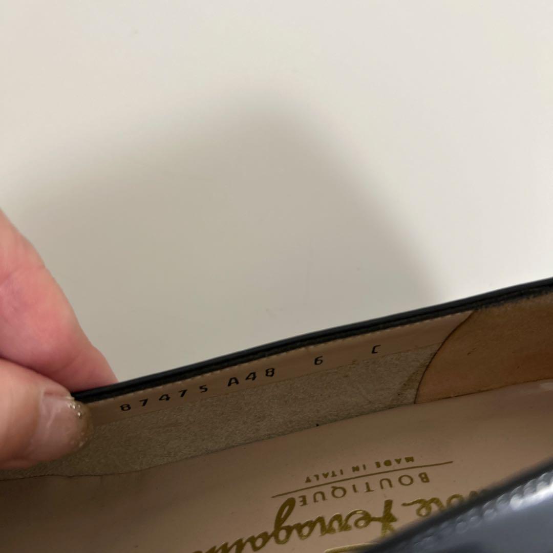 Ｈ．てんとう虫 Salvatore Ferragamo ブラック23.5