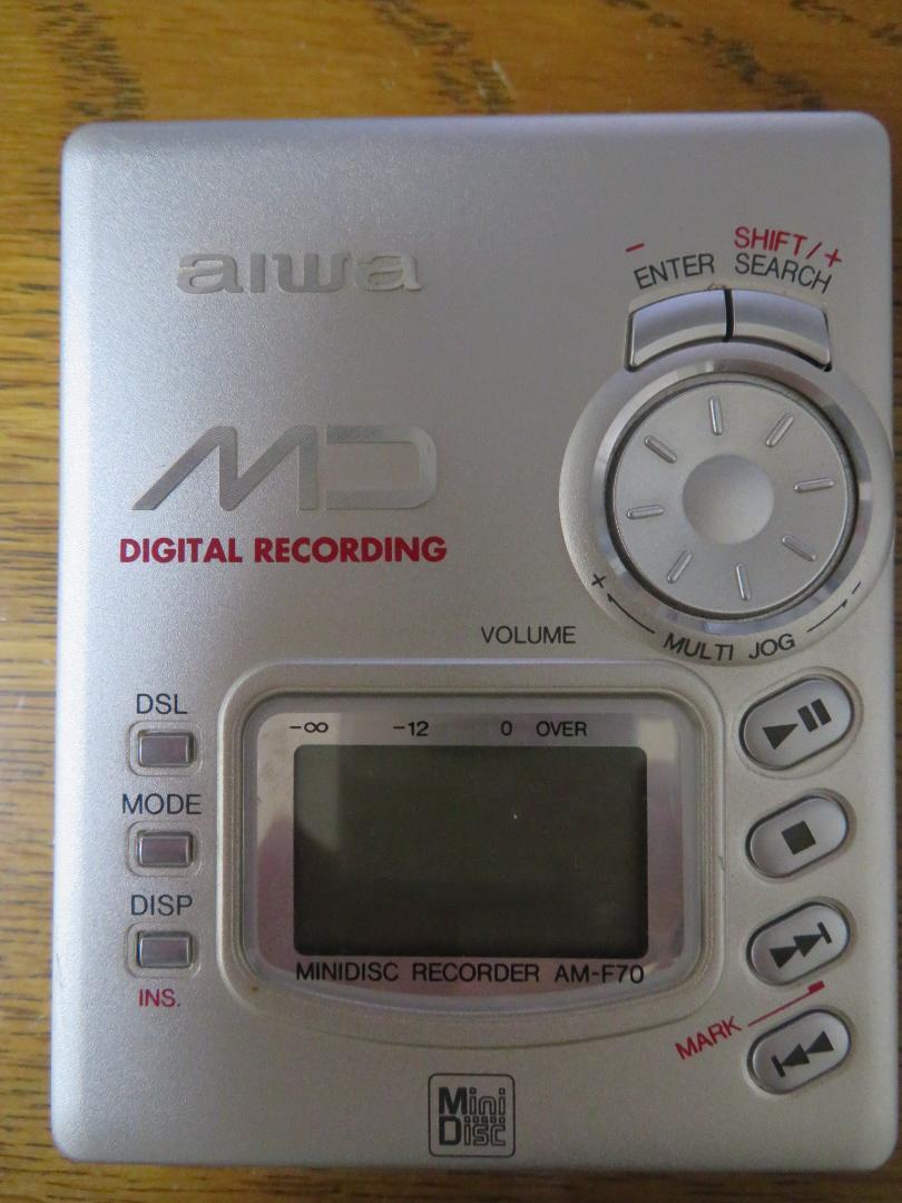aiwa AM-F70 ポータブルMDプレーヤー（MDレコーダー）