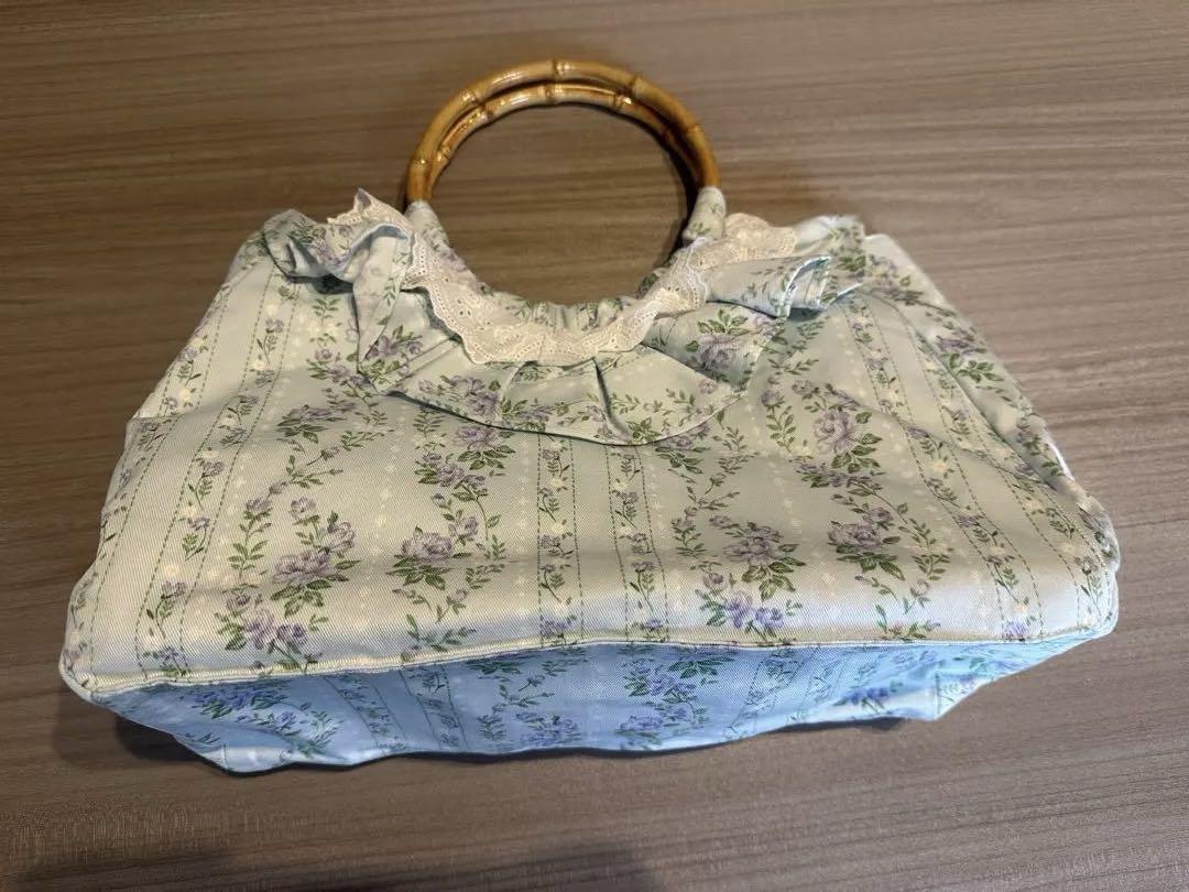 ハンドメイド　花柄トートバッグ バンブーハンドル