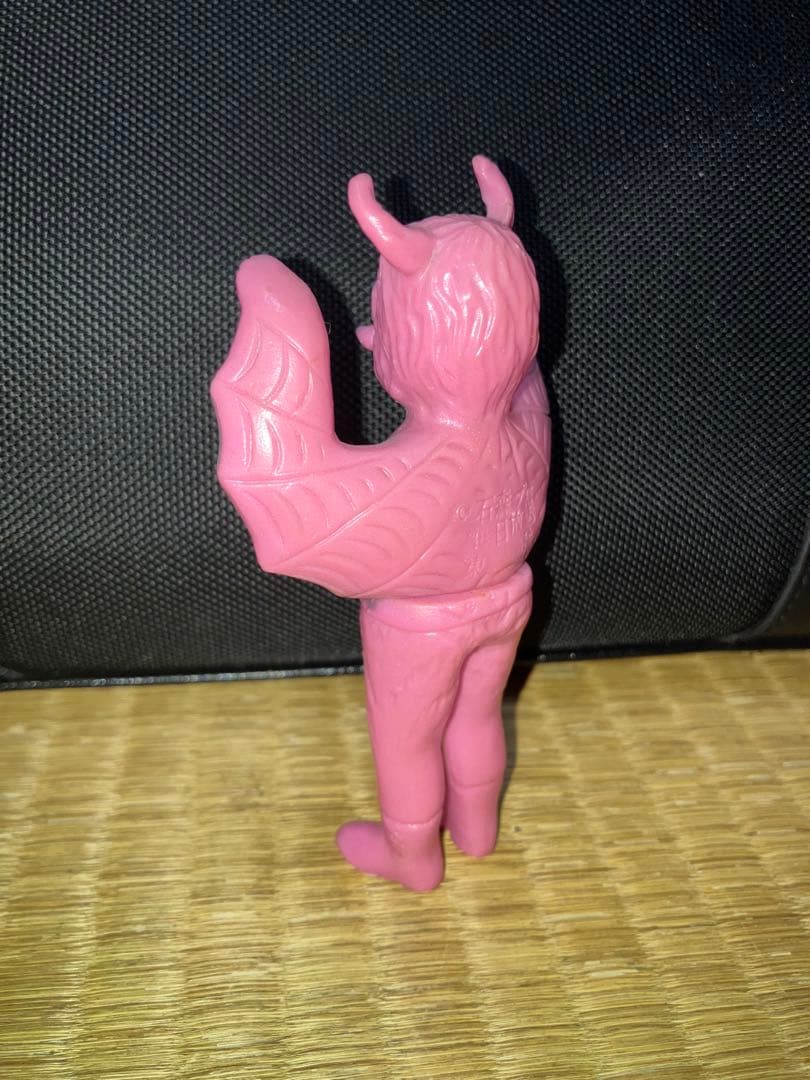 高さ約11cm