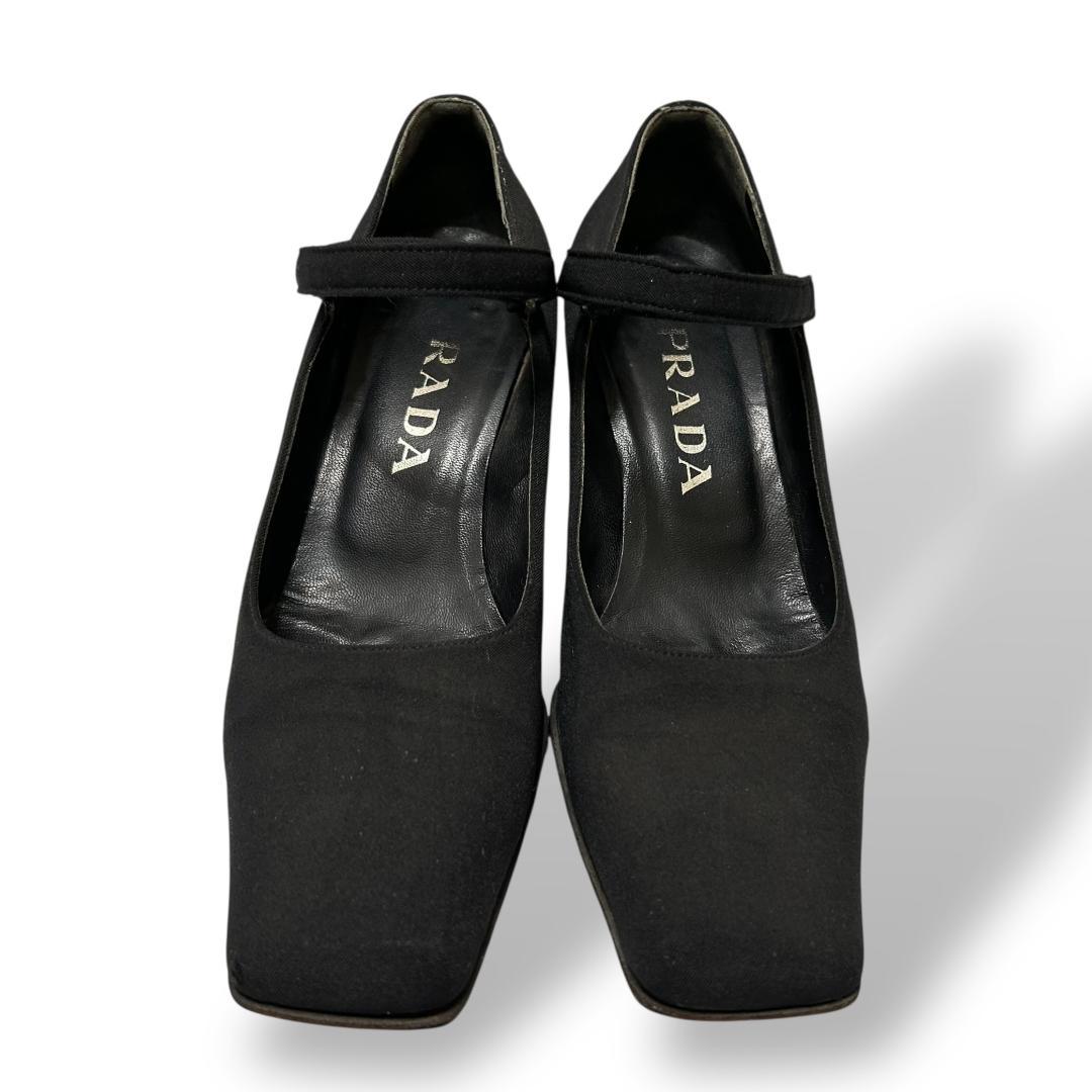 美品PRADA 黒 ポインテッドトゥ パンプス23.5センチ 美品✨PRADA プラダ パンプス ポインテッドトゥ ブラック レザー