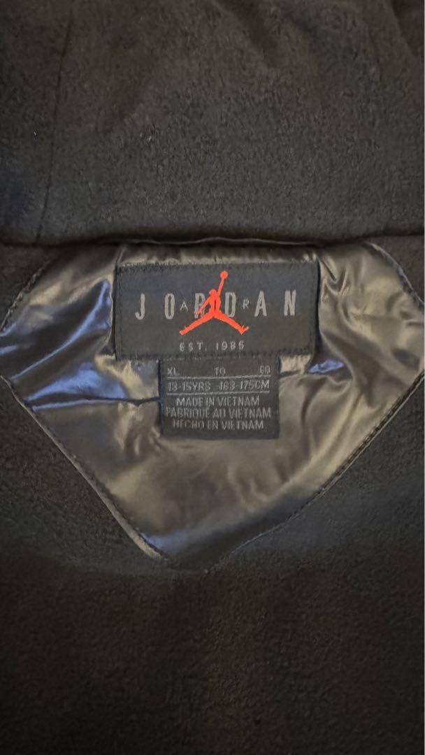完売商品！ジョーダン ミッドウェイト フェイクダウン ジュニア