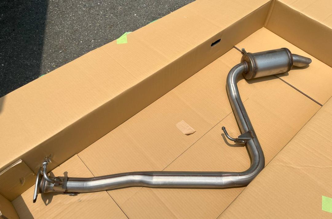 アルファード40系純正マフラー新車外し（未使用、良品）