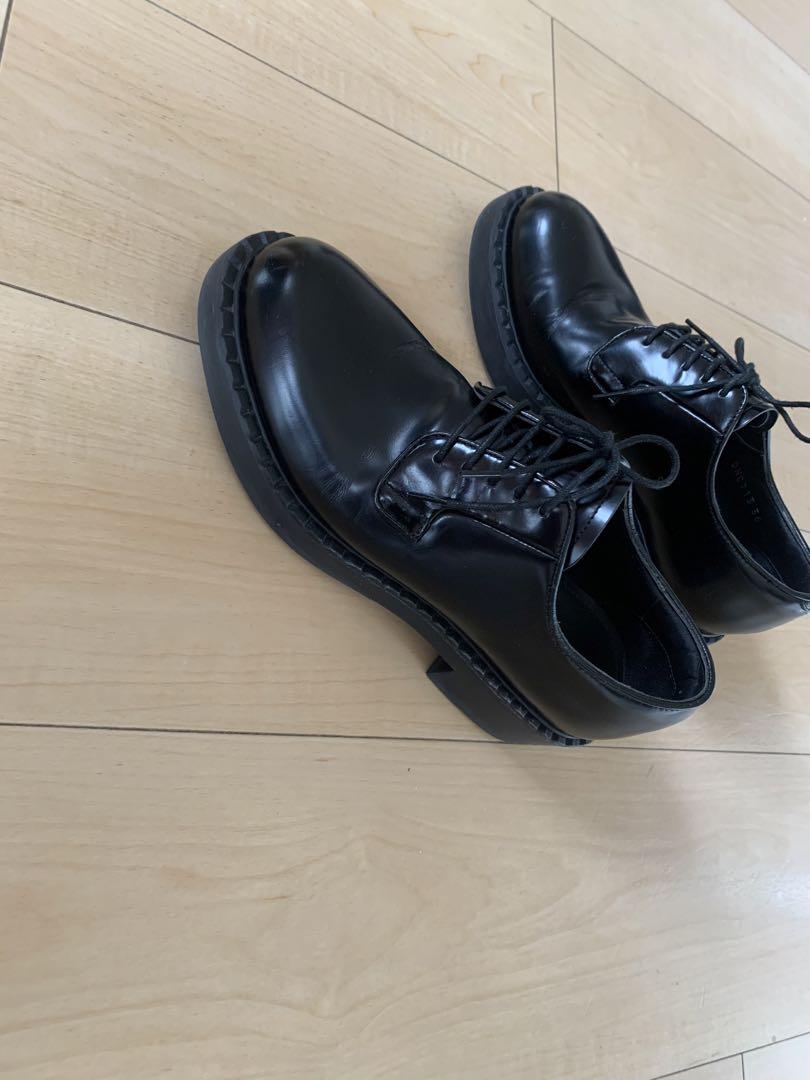 prada 黒 レザー ローファー 靴