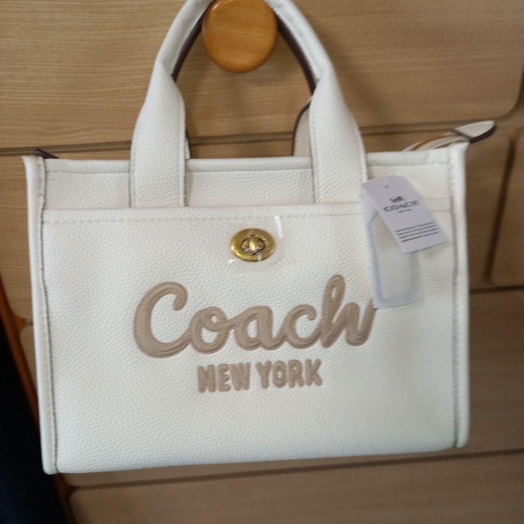 COACH ホワイトレザートートバッグ
