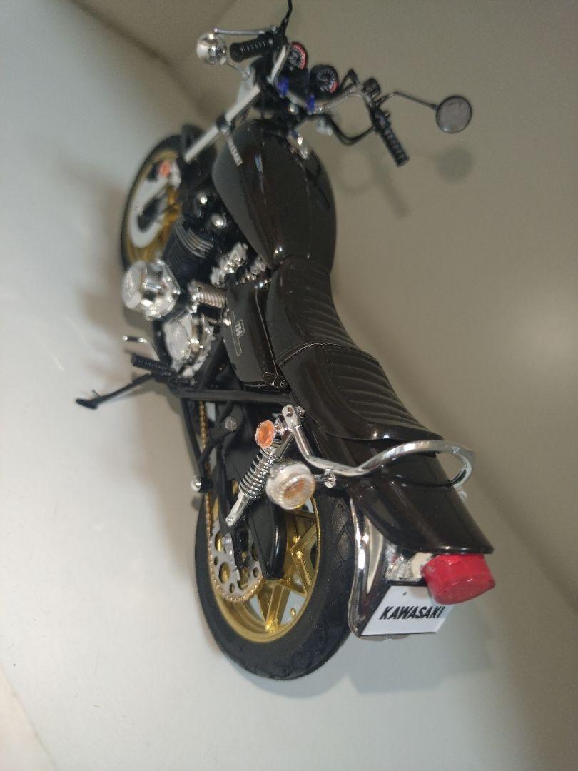 カワサキ750-RS改造車プラモデル完成品クリアケース付き