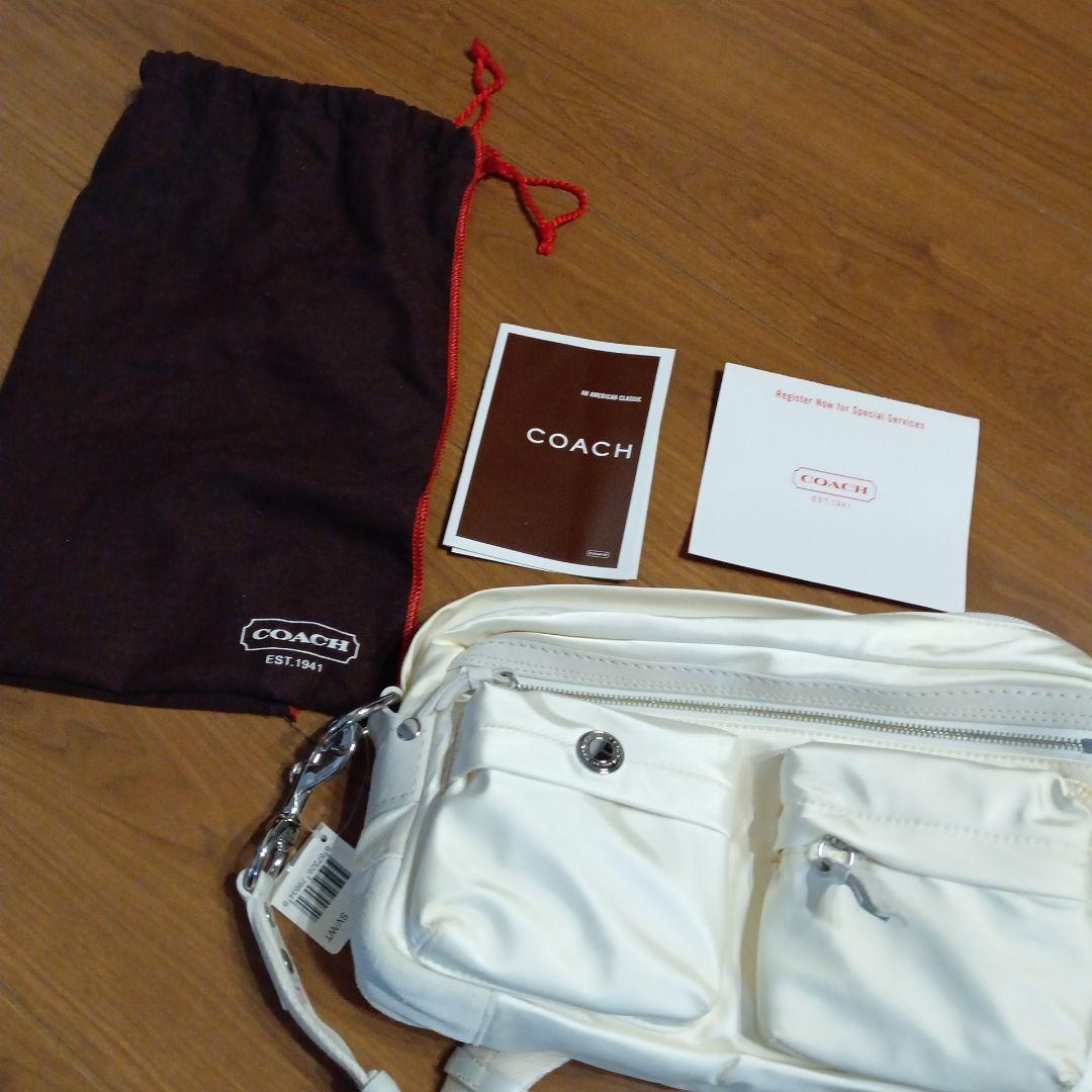新品★COACHホワイトショルダーバッグ