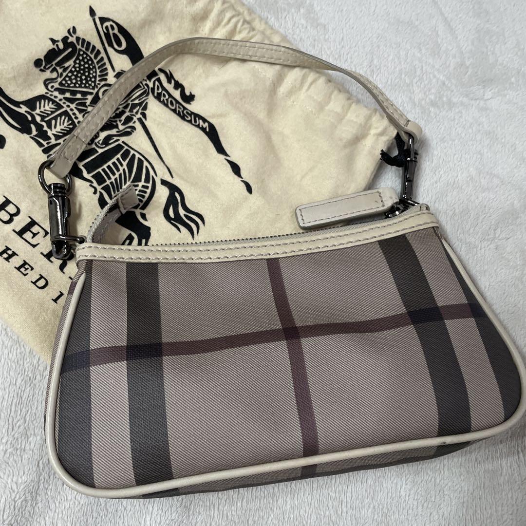 Burberry チェック柄ポーチ 保存袋付き