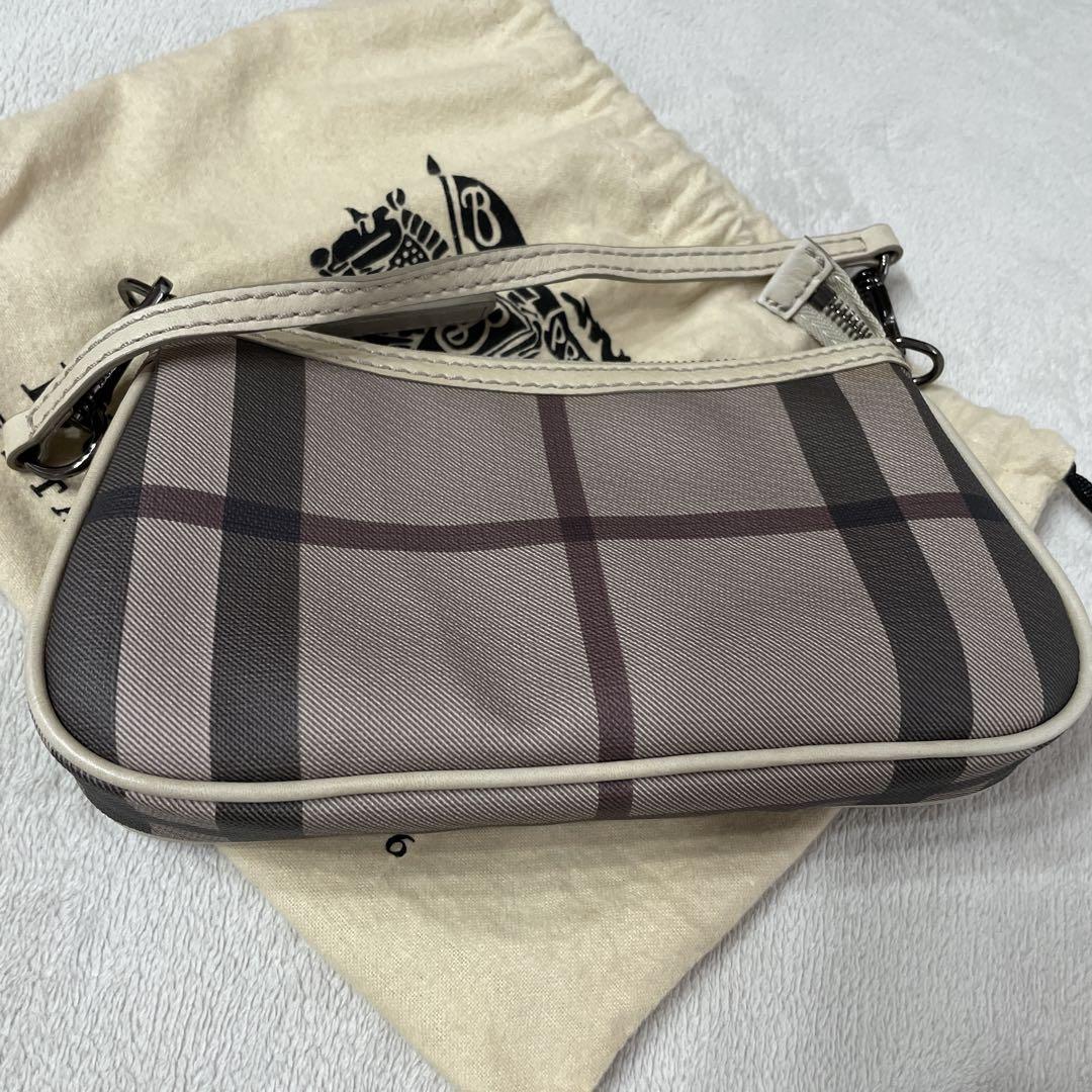 Burberry チェック柄ポーチ 保存袋付き