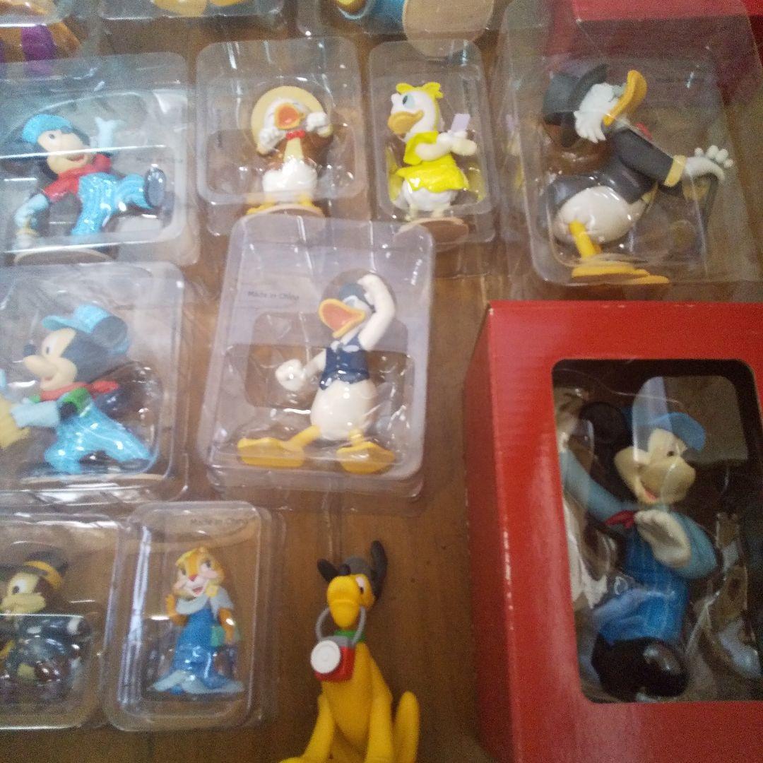 ディズニーキャラクター フィギュア 24体セット
