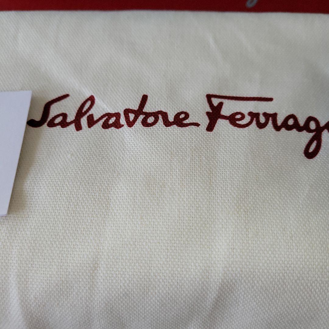 Salvatore Ferragamo 黒 ハンドバッグ