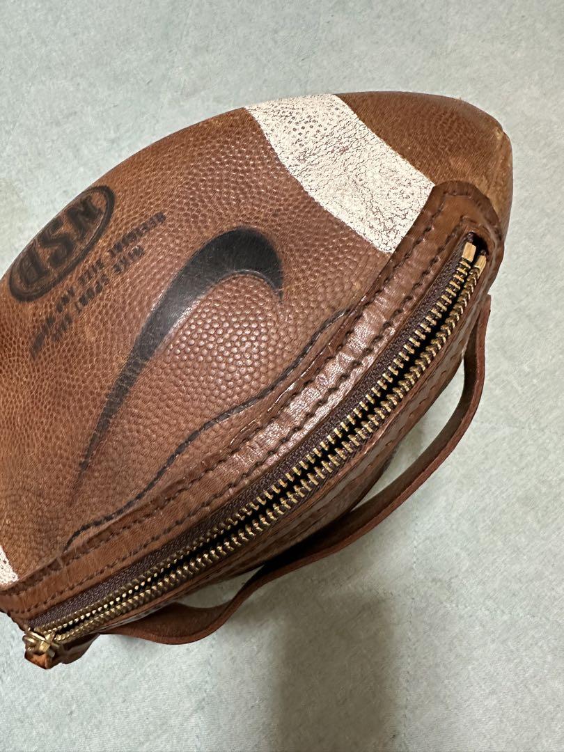 アメフトボール　リメイクポーチ