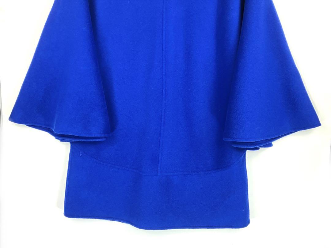青