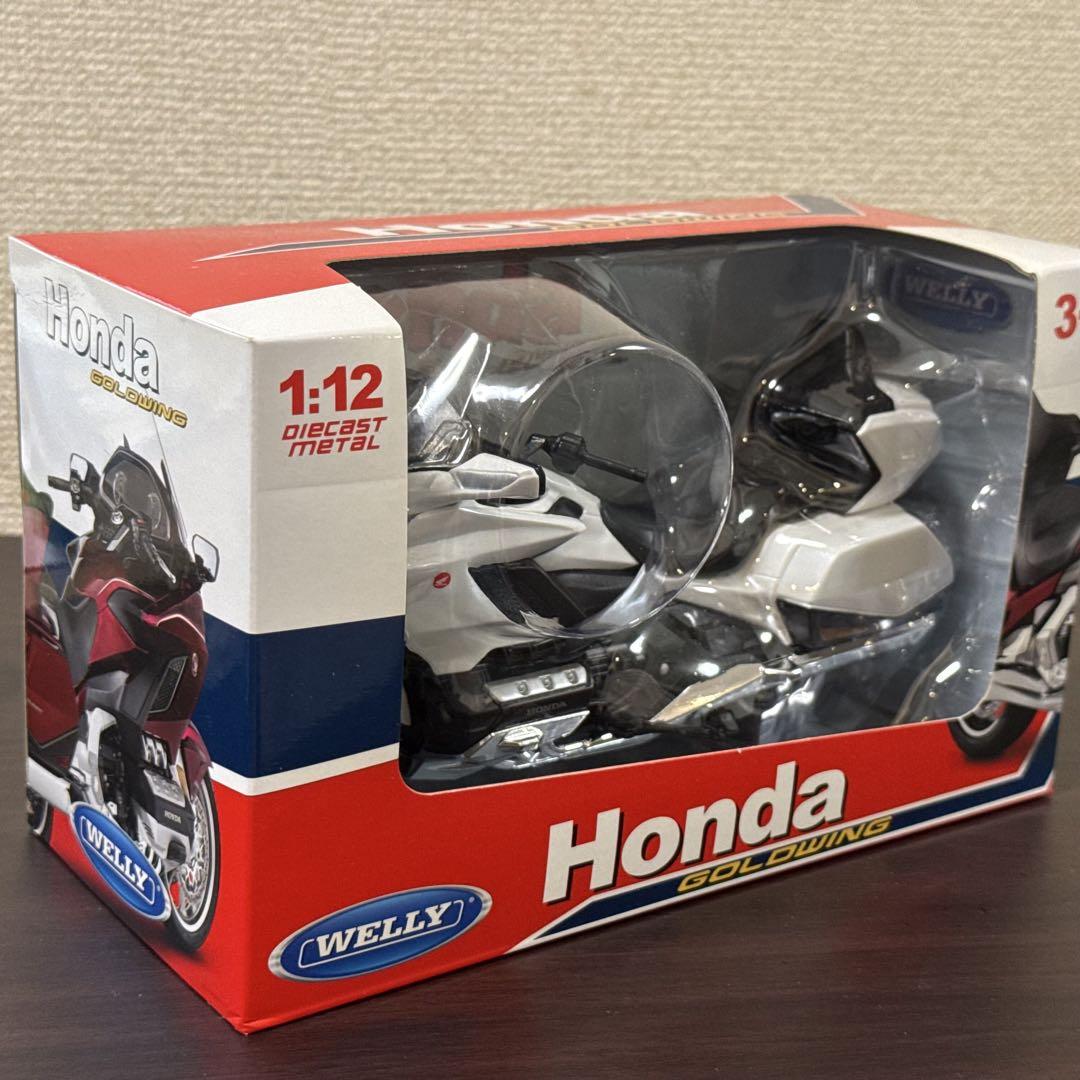ホンダ ゴールドウイング ミニカー ホワイト