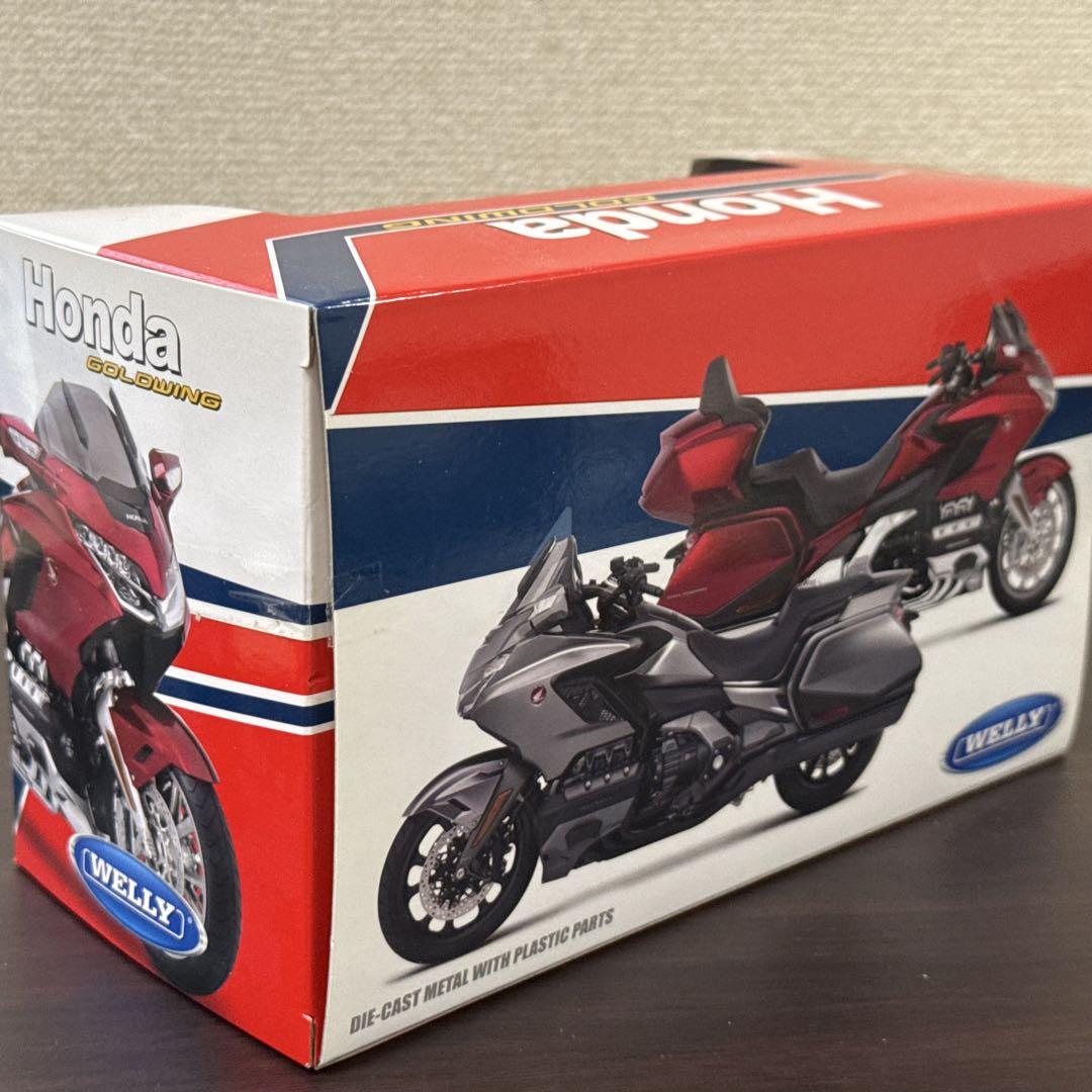 ホンダ ゴールドウイング ミニカー ホワイト