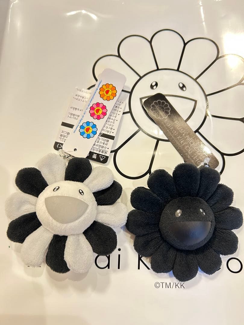 カイカイキキ　村上隆　お花　キーチェーンFlower Key Chain セット