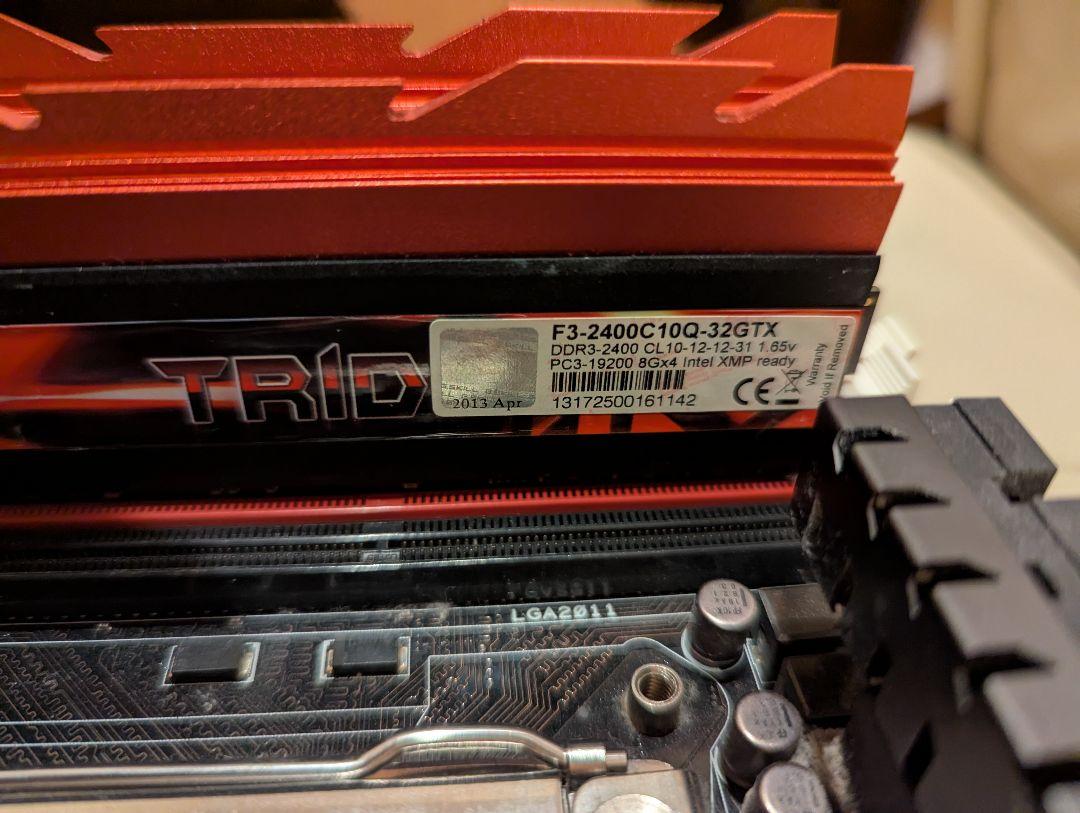 マザーボード ROG RAMPAGE IV EXTREME MSI GTX680
