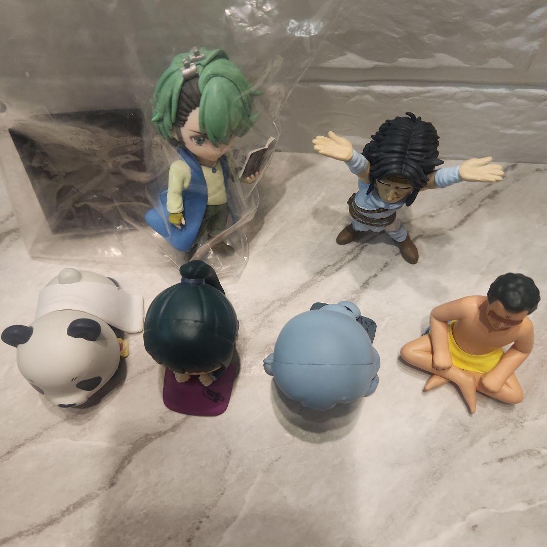 フィギュアまとめ売り　しんちゃん　呪術廻戦　ワンピース　葬送のフリーレンなど imgrc0139669067.jpg