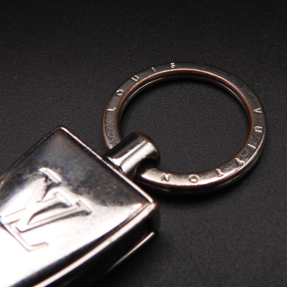 VUITTON M65049