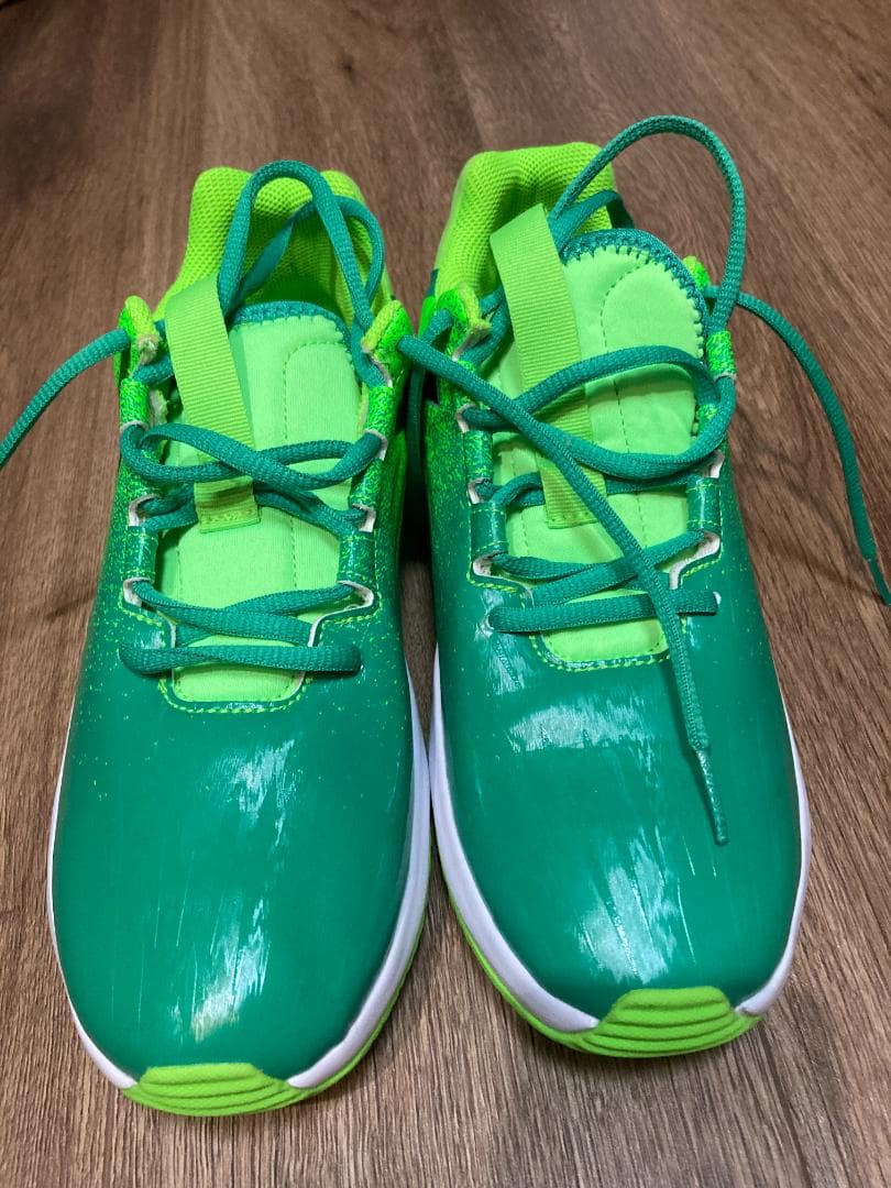 adidas Court Stabil Jr.（コートスタビル ジュニア）