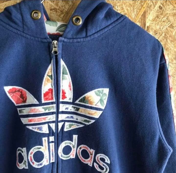 adidas アディダス パーカー トレフォイル刺繍ロゴ プルオーバー 古着