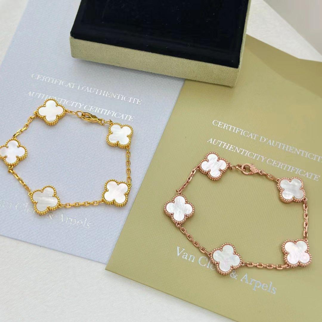 Van Cleef & Arpels ファイブ フラワー ブレスレット