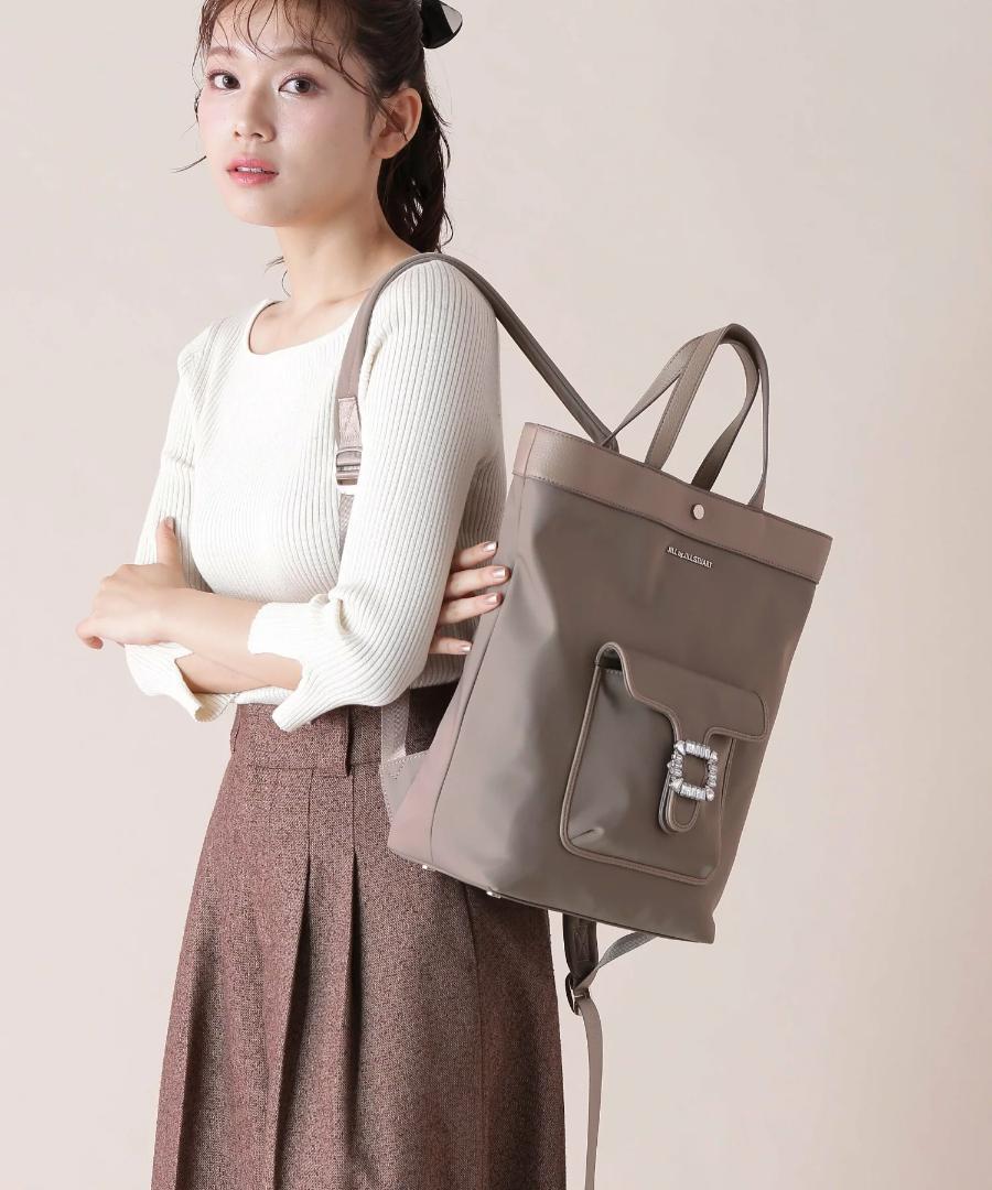 新品タグ付き！ジルバイジルスチュアート　ビジューバックルバックパック