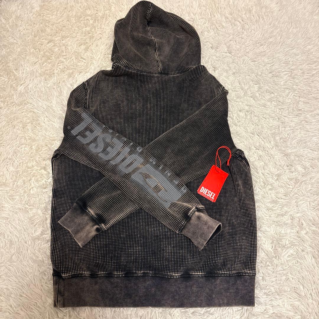 DIESEL フード付き ブラックパーカー タグ付き DIESEL フード付き ブラックパーカー タグ付き