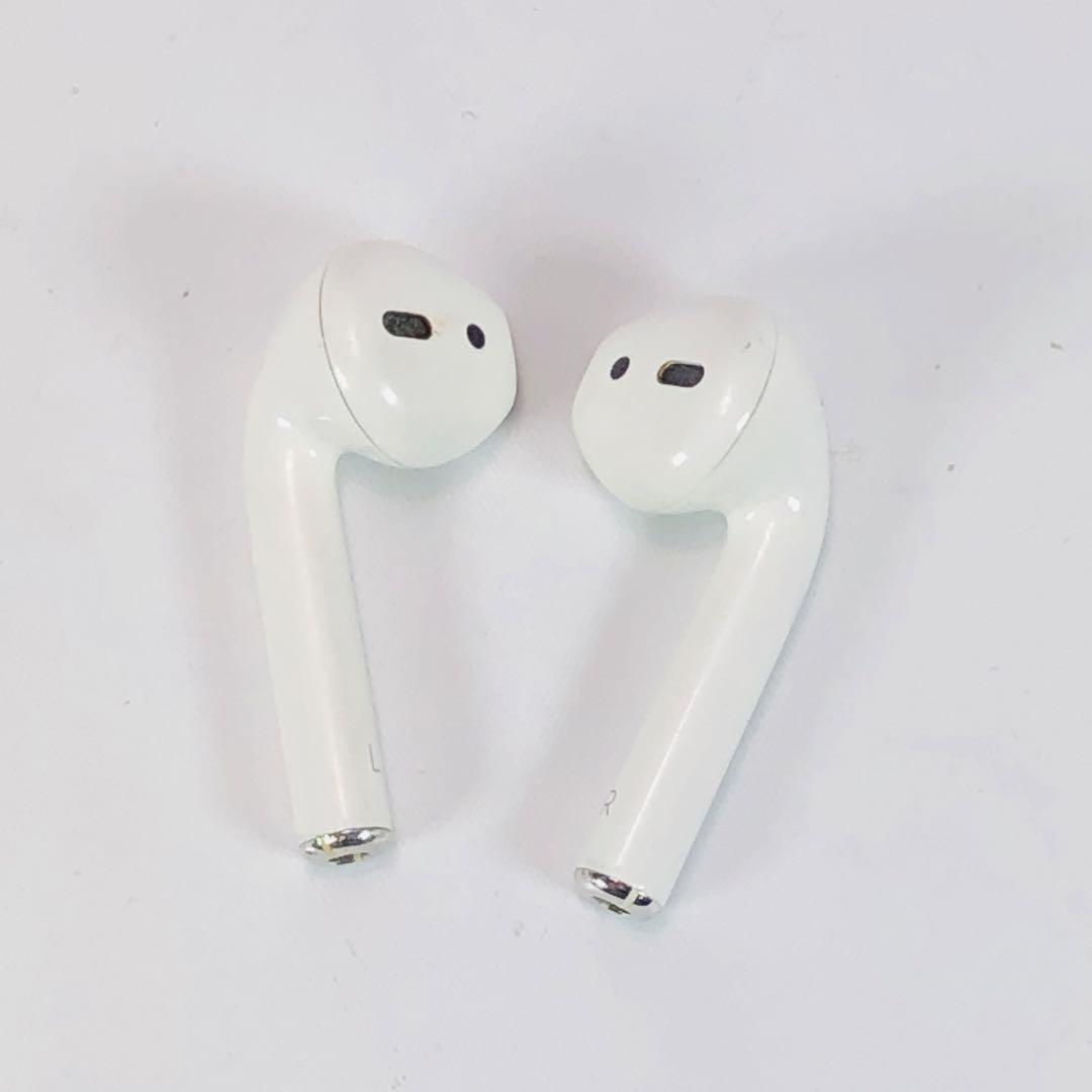 イヤホン AirPods2 Apple AirPods with Charging Case 第2世代 MV7N2J/A 価格比較