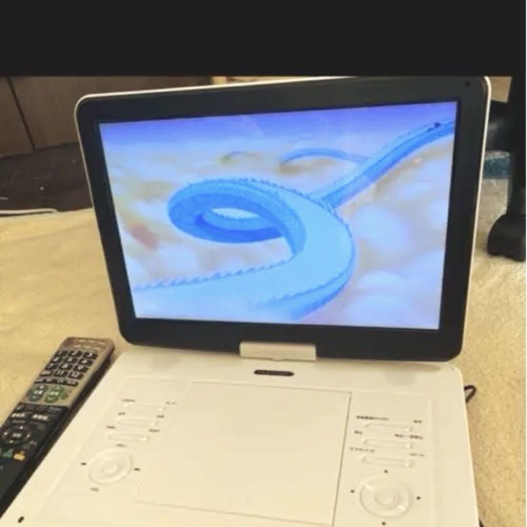 FANGOR ポータブルDVDプレーヤー ホワイト 美品　使用回数少ない
