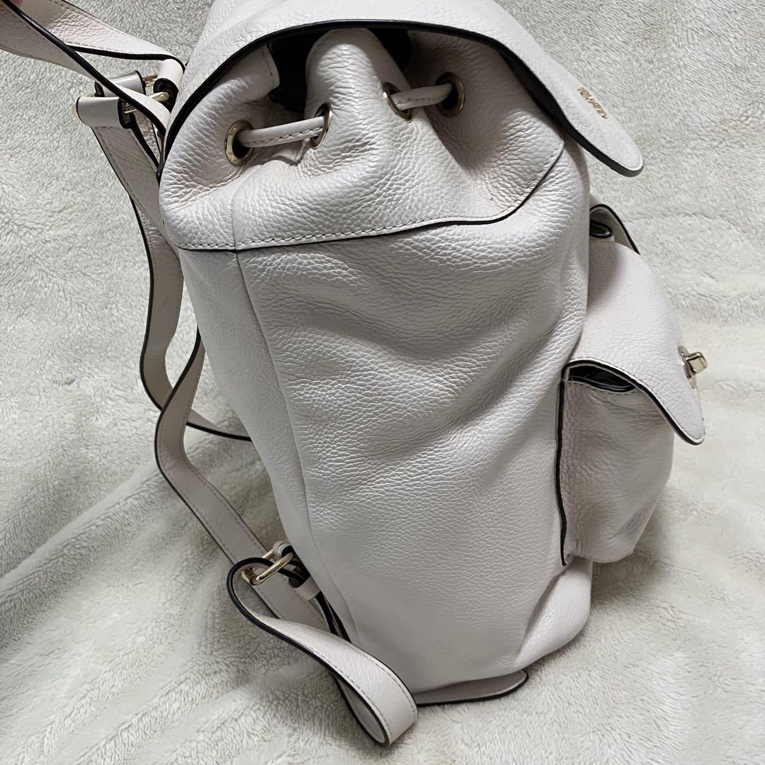 プランと料金 美品】coach 白 レザー ターンロック ホワイト バックパック ビリー バッグ