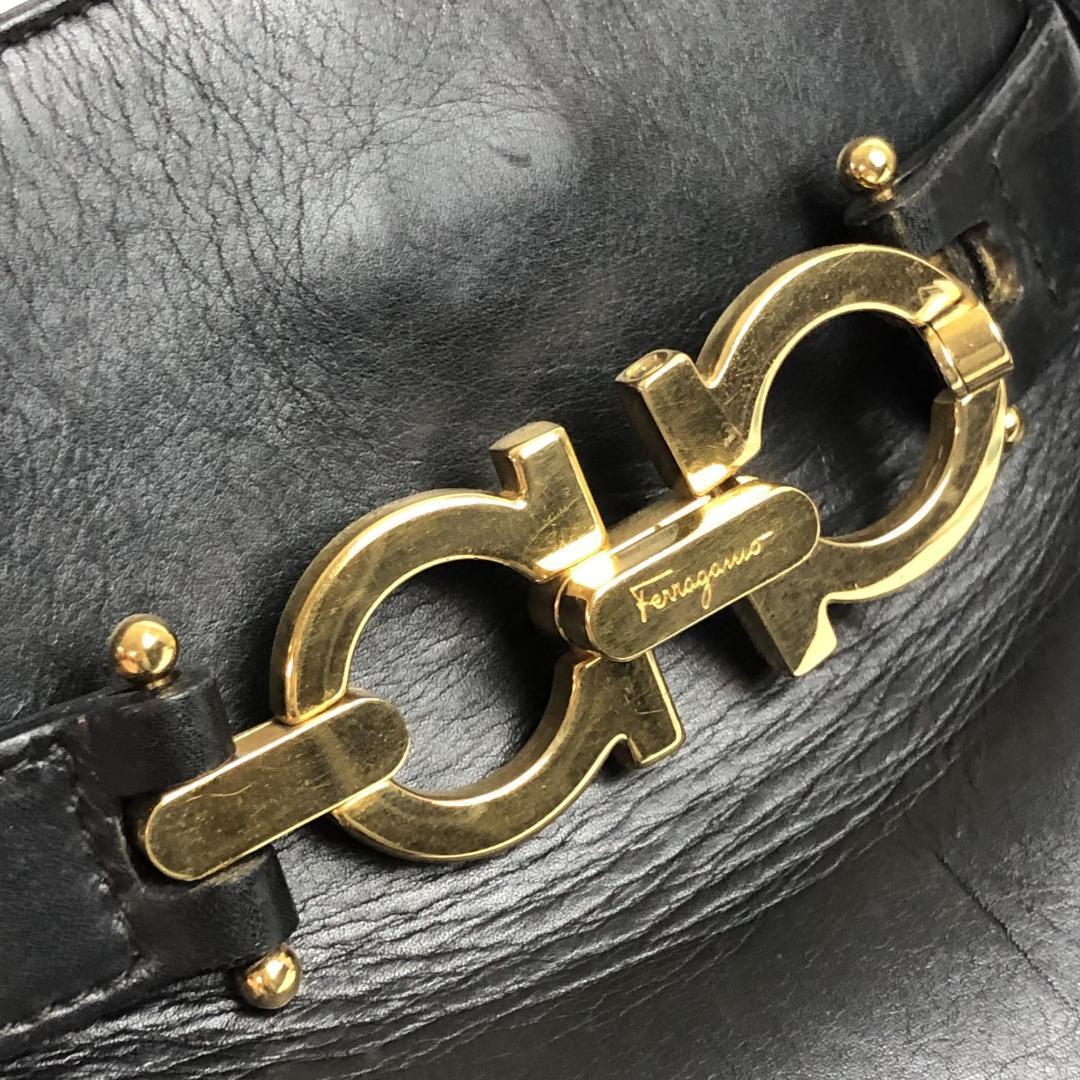 Salvatore Ferragamo サルヴァトーレ・フェラガモ ガンチーニ