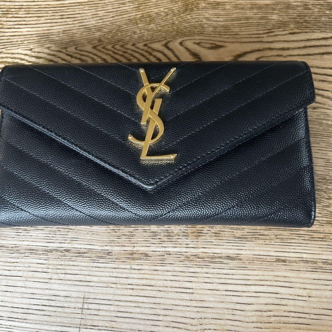 YSL ブラックレザー 二つ折り財布