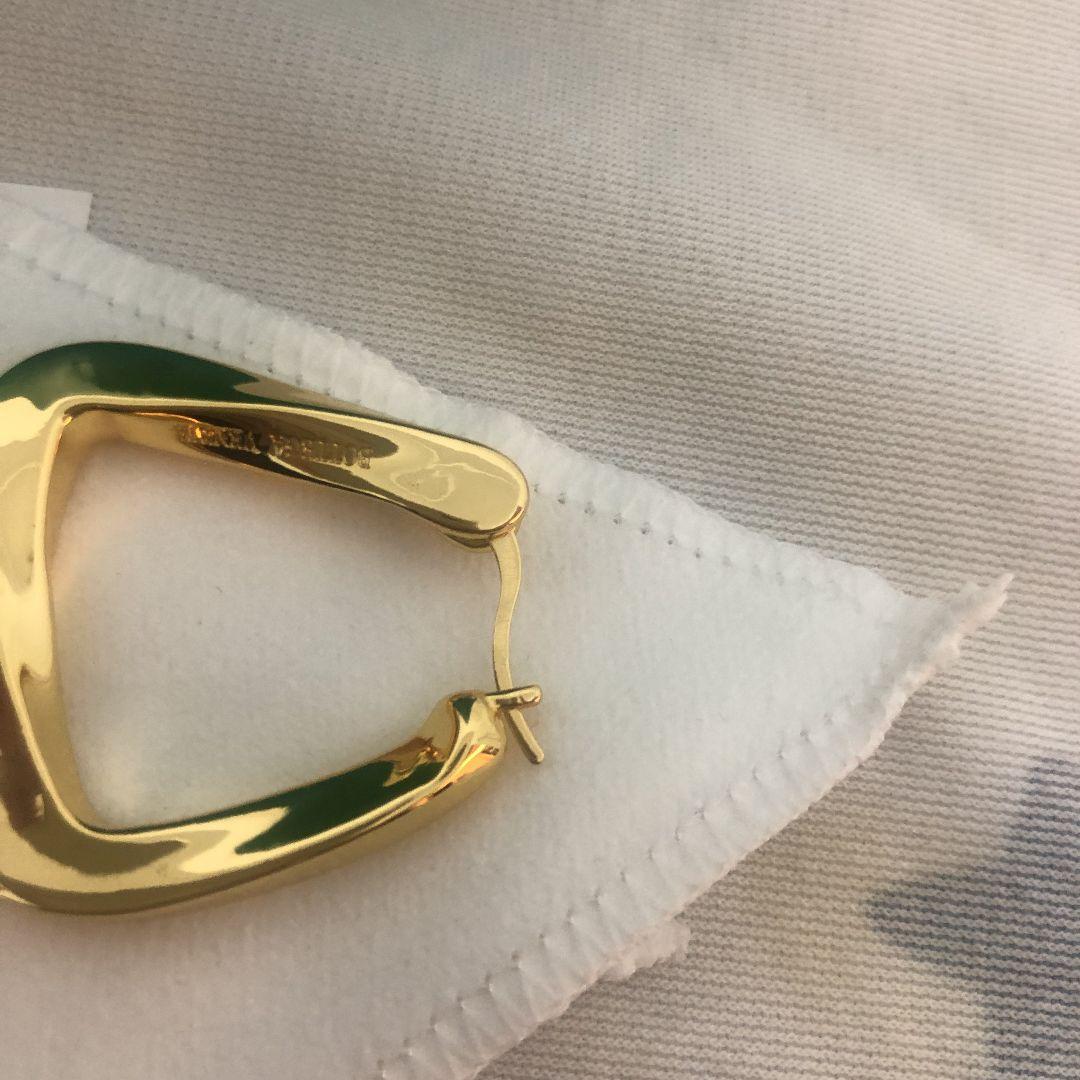 Bottega Veneta ゴールドトライアングルピアス