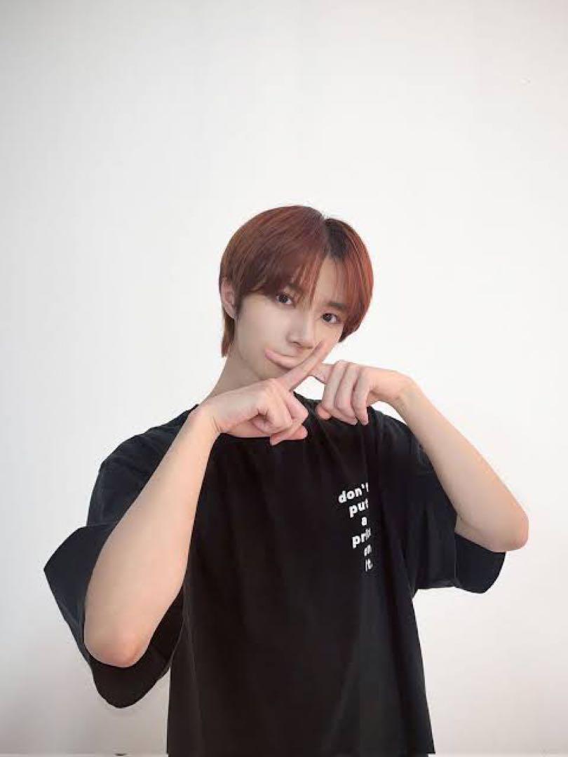 TXT ボムギュ着用 Tシャツ