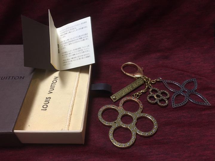 美品 LOUIS VUITTON ルイヴィトン サックタパージュ キーホルダー